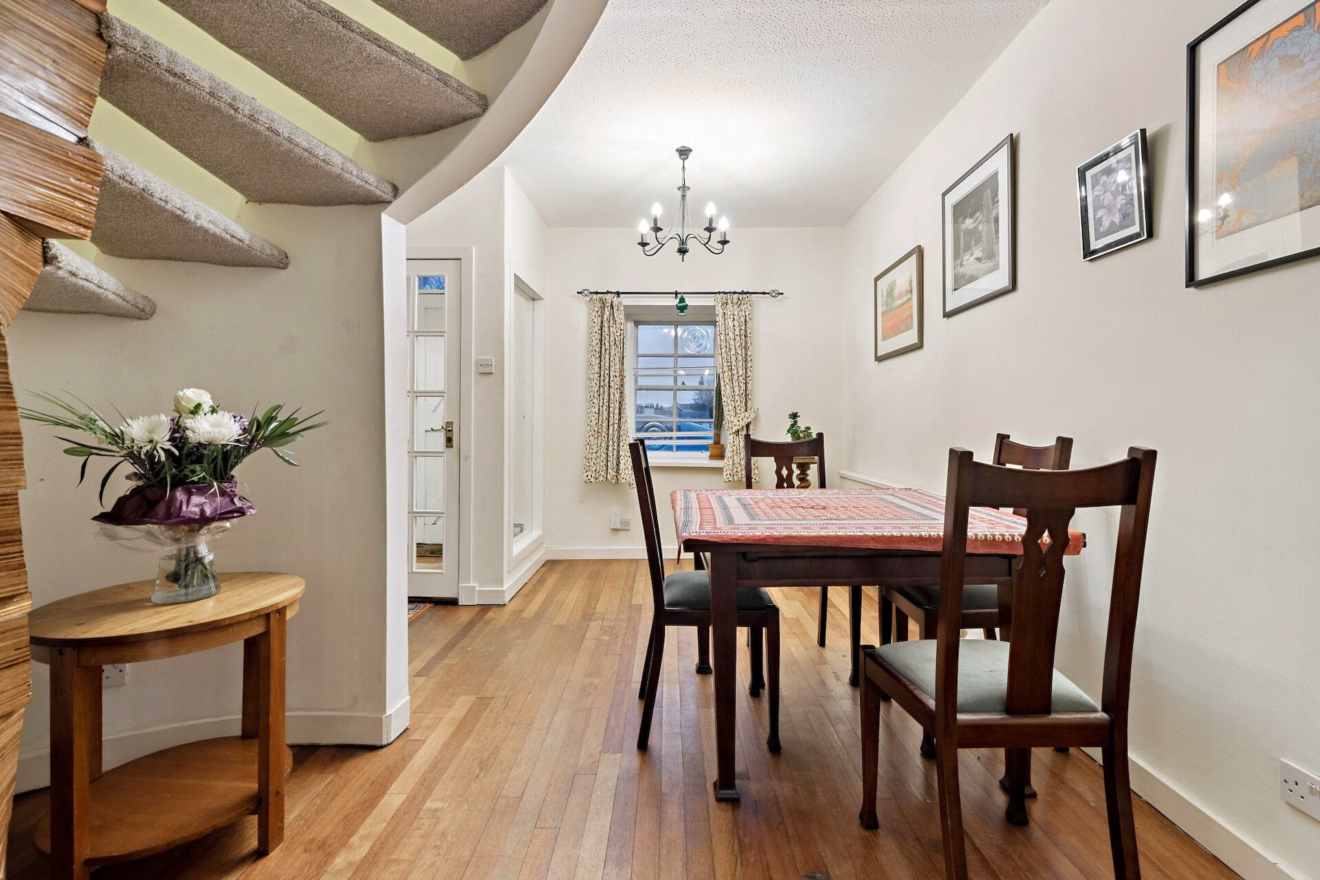 1A Polnoon Street, Eaglesham, Glasgow, East Renfrewshire, G76 0BH - Picture #2