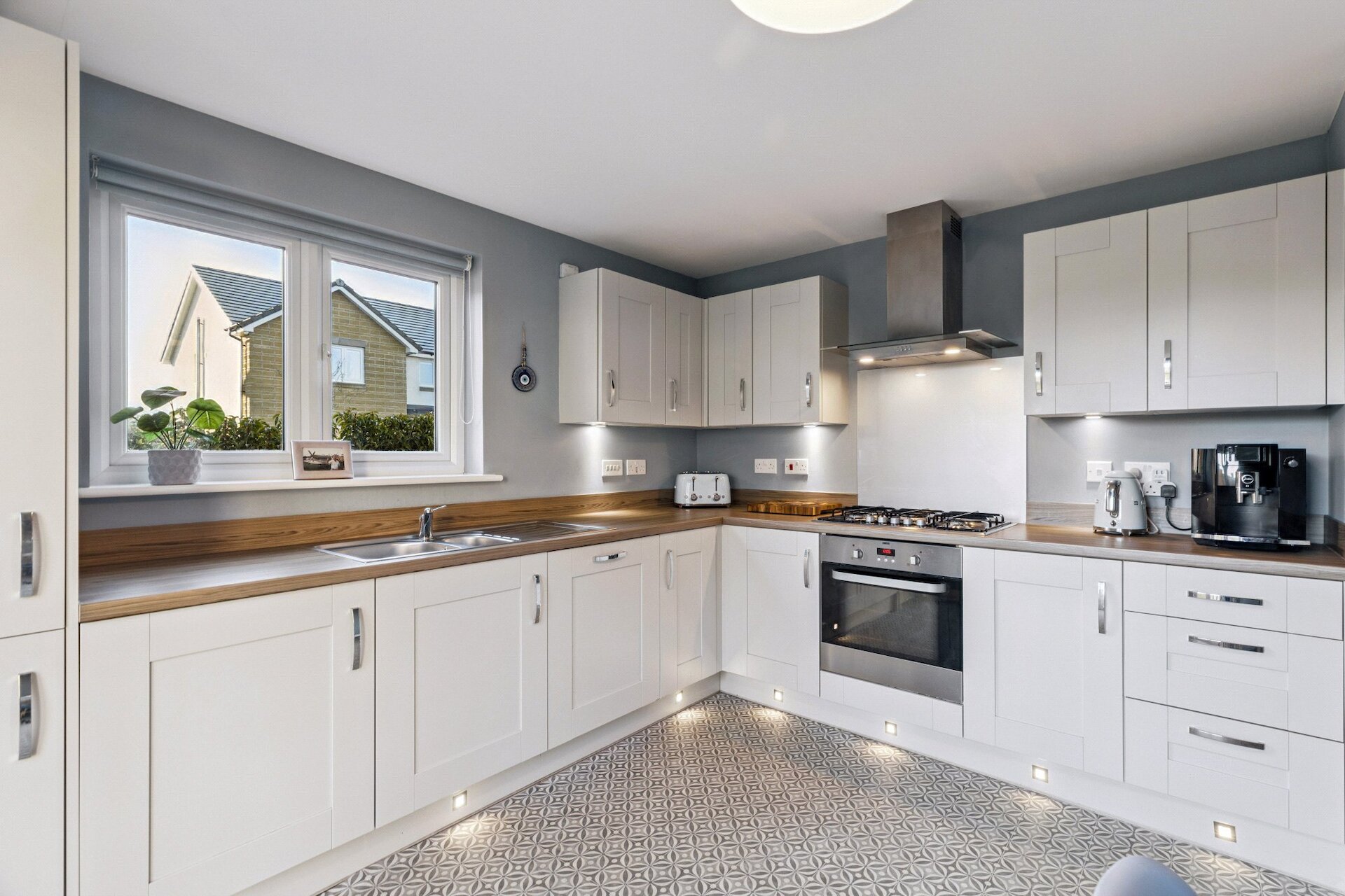 29 Sandray Gardens, Newton Mearns, Glasgow, East Renfrewshire, G77 5GX - Picture #9