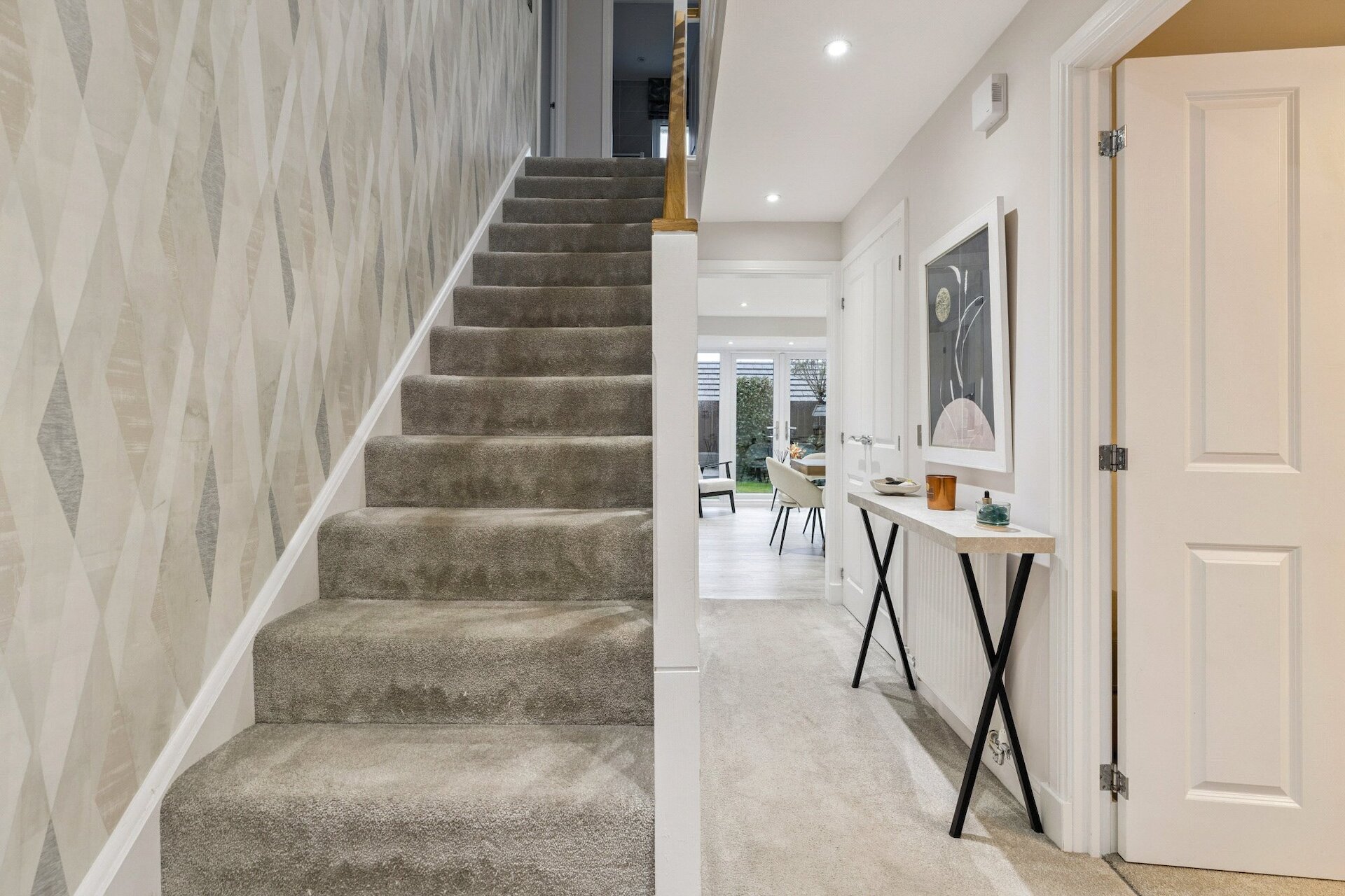 2 Lady Glen Avenue, Newton Mearns, Glasgow, G77 6GY - Picture #4