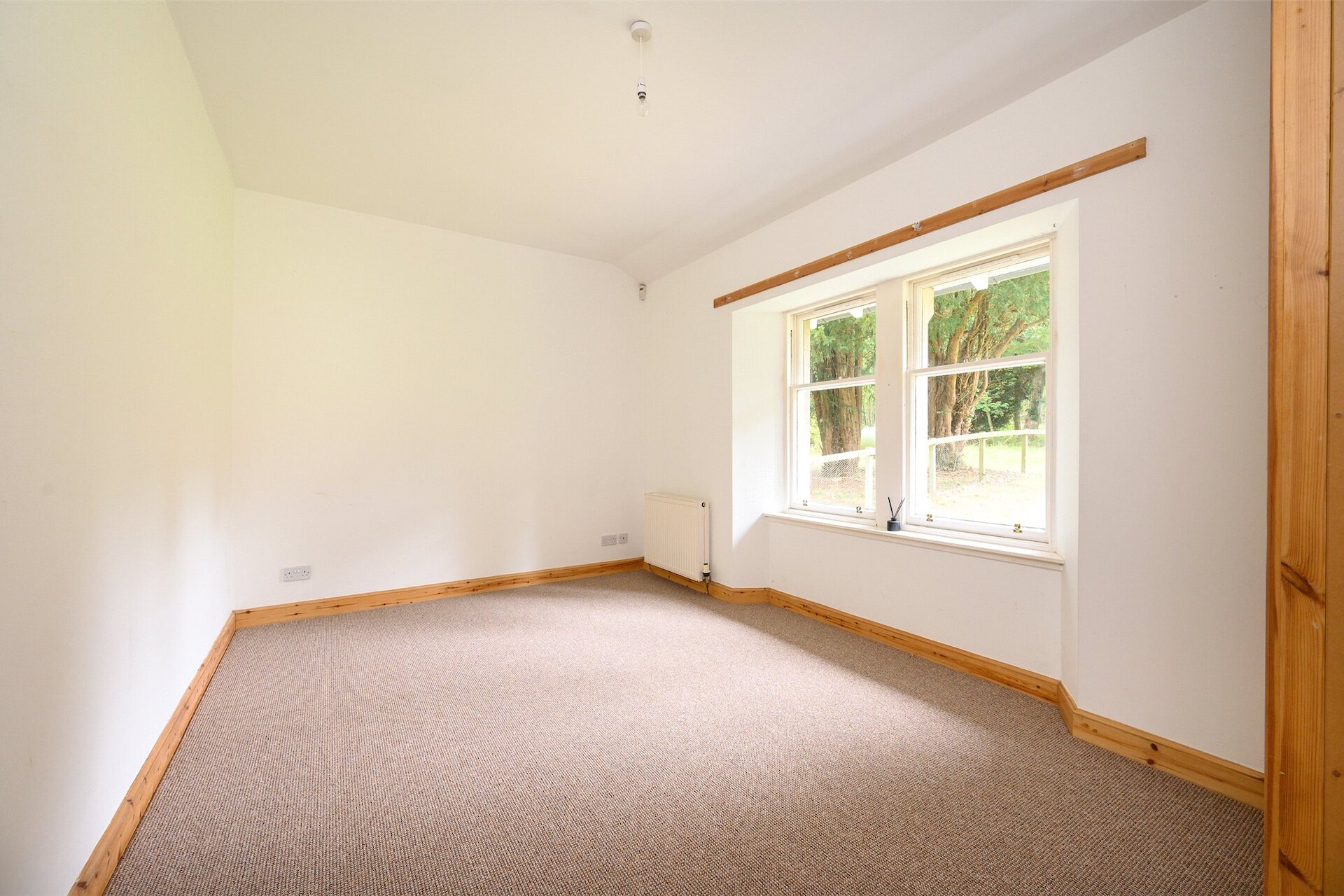 Heather Lodge, Whittingehame Estate, East Linton, East Lothian, EH41 4QA - Picture #9