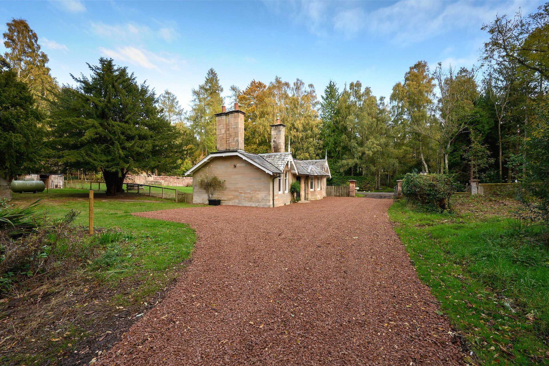Heather Lodge, Whittingehame Estate, East Linton, East Lothian, EH41 4QA - Picture #2