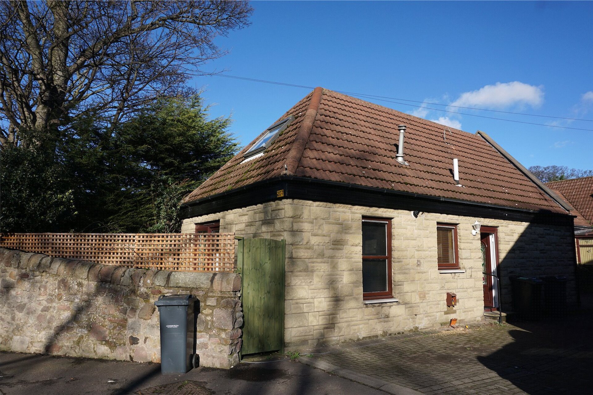 207 Gilmerton Road, Edinburgh, Midlothian, EH16 5UD - Picture #1