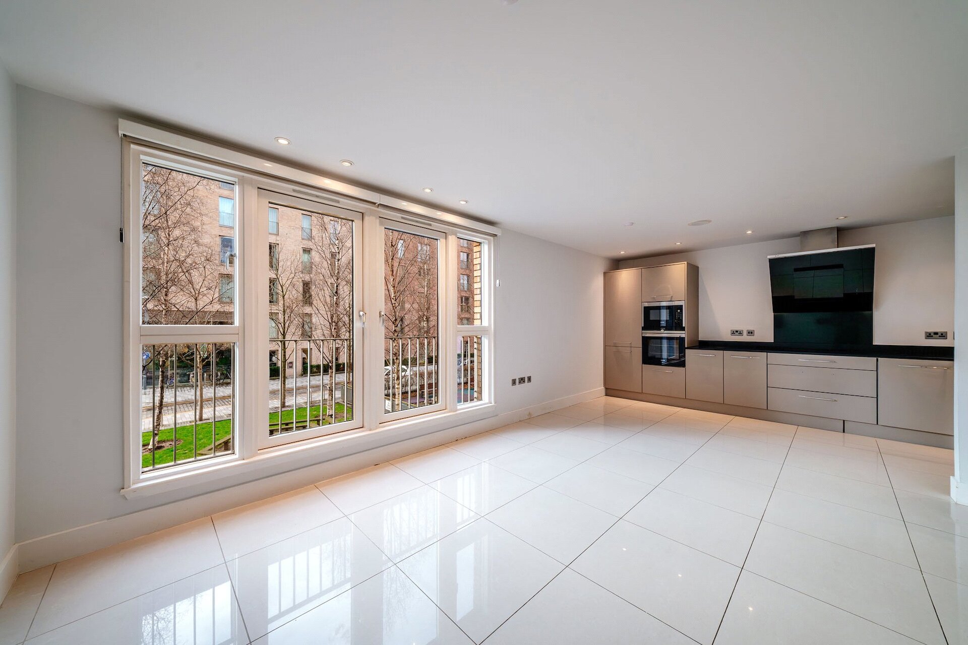 Flat 4, 4 McEwan Square, Edinburgh, EH3 8EL - Picture #10