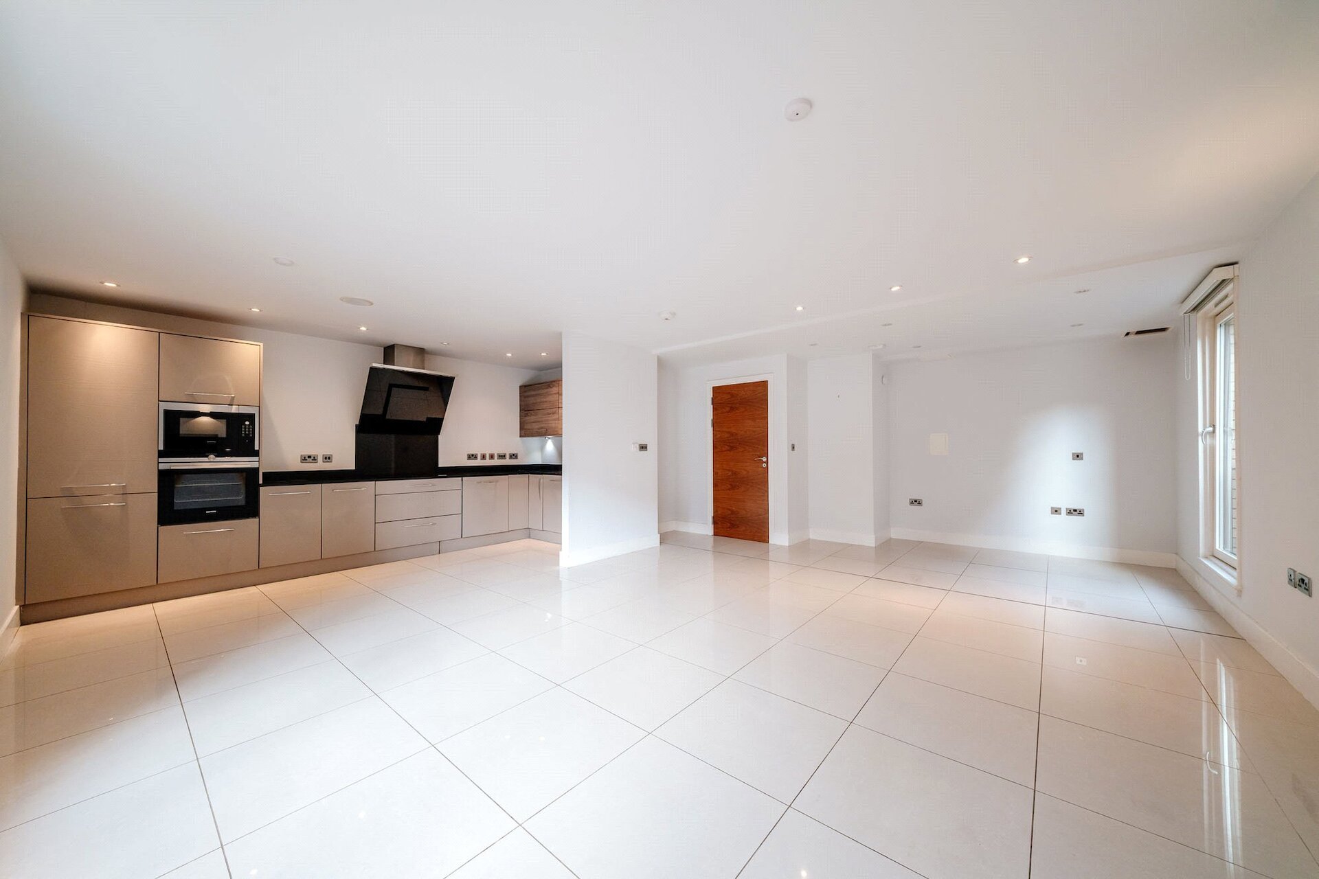 Flat 4, 4 McEwan Square, Edinburgh, EH3 8EL - Picture #11