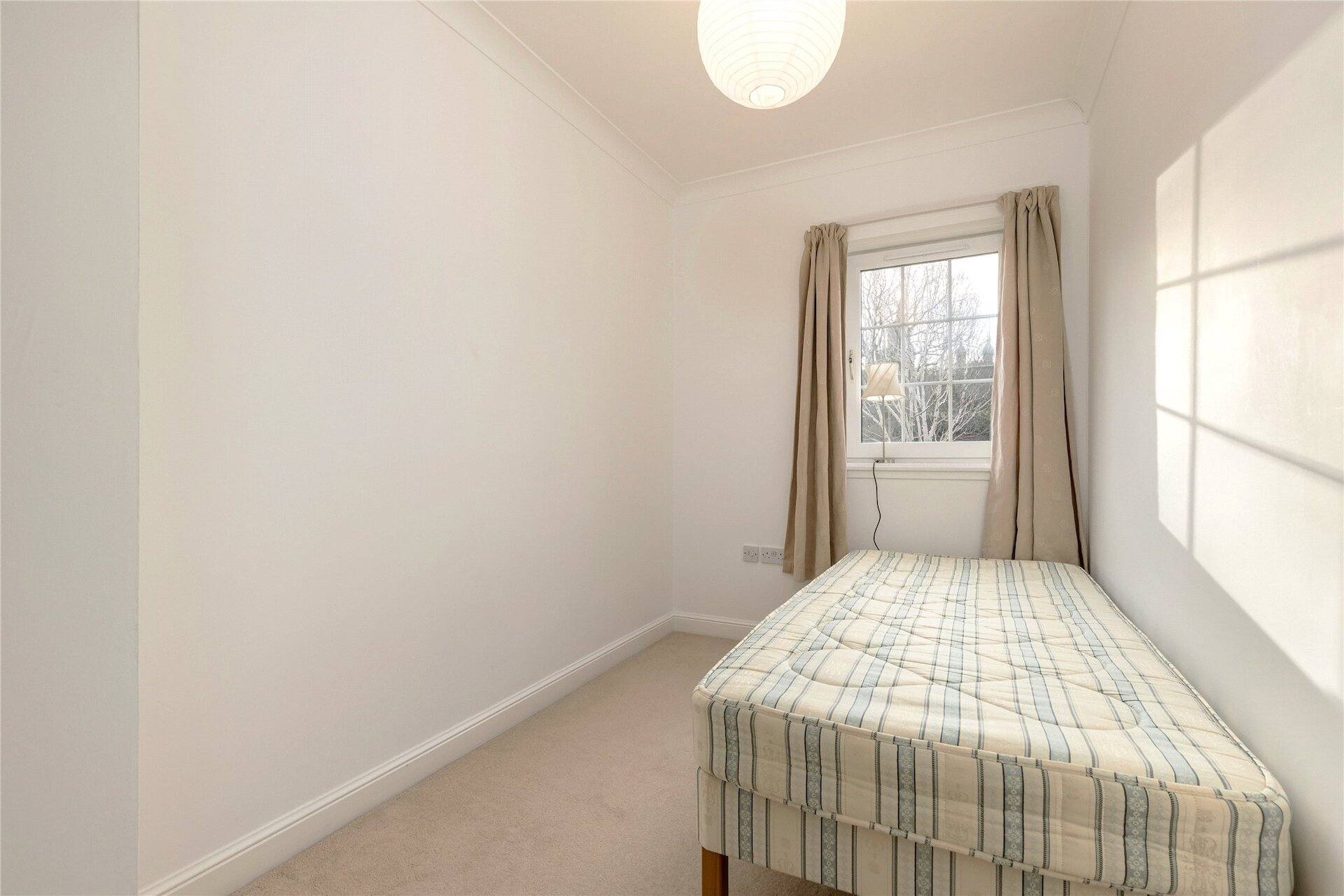 69 Orchard Brae Avenue, Edinburgh, EH4 2UR - Picture #13