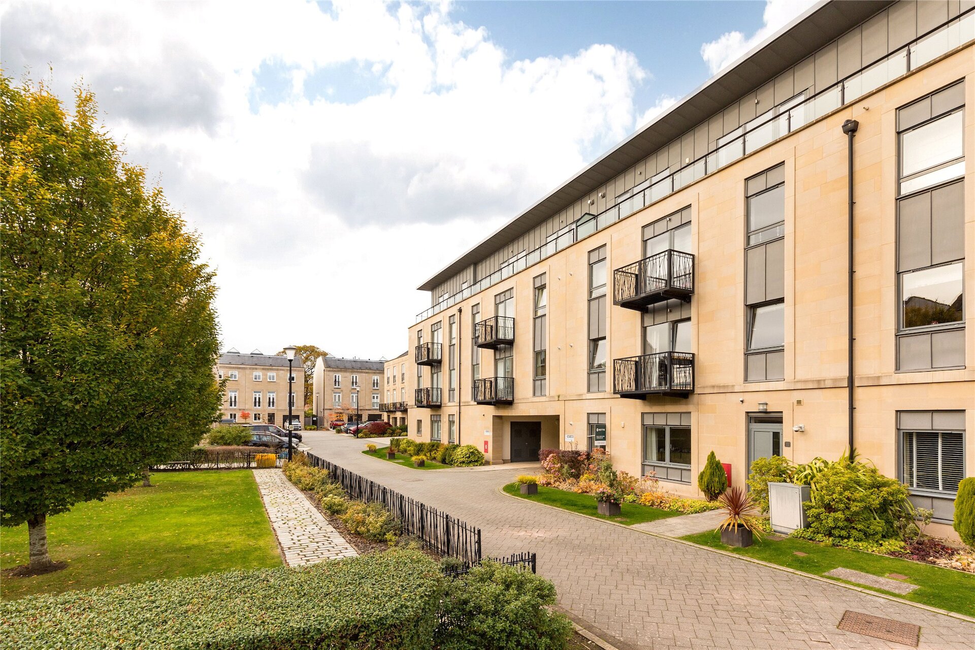 Flat 6, 61 Larkfield Gardens, Edinburgh, EH5 3QB - Picture #29