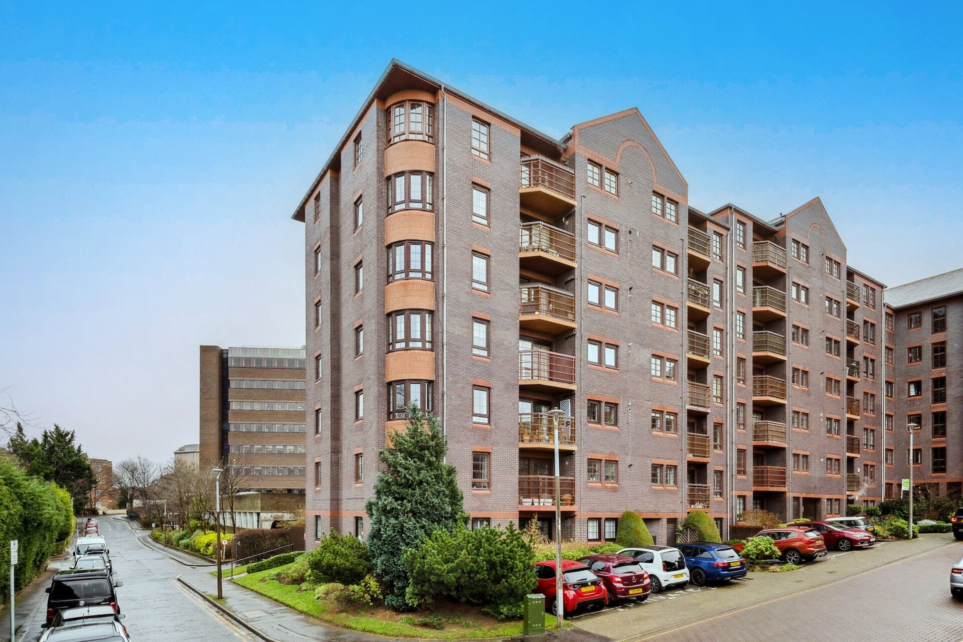 33/13 Orchard Brae Avenue, Edinburgh, EH4 2UP - Picture #1