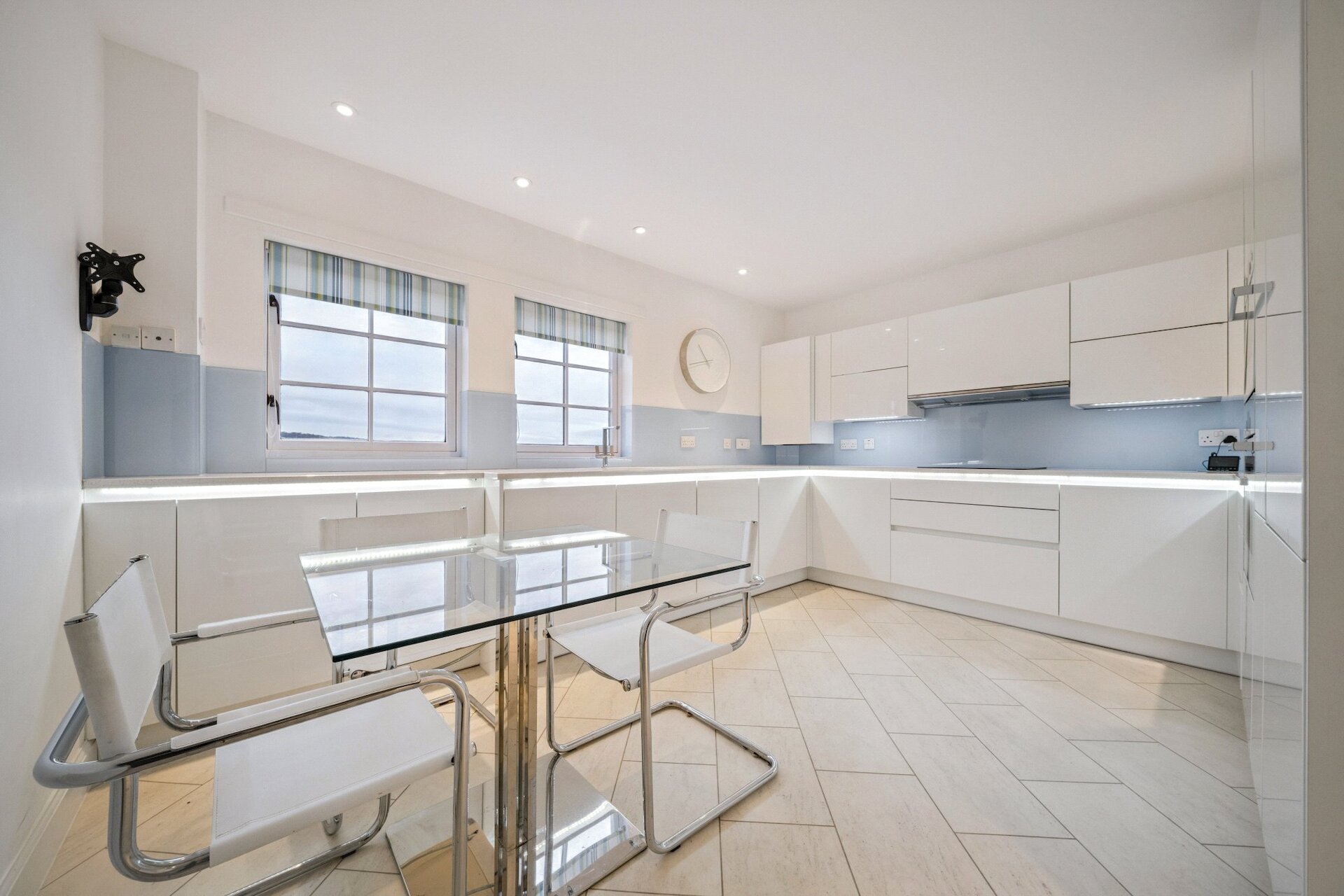 33/13 Orchard Brae Avenue, Edinburgh, EH4 2UP - Picture #8