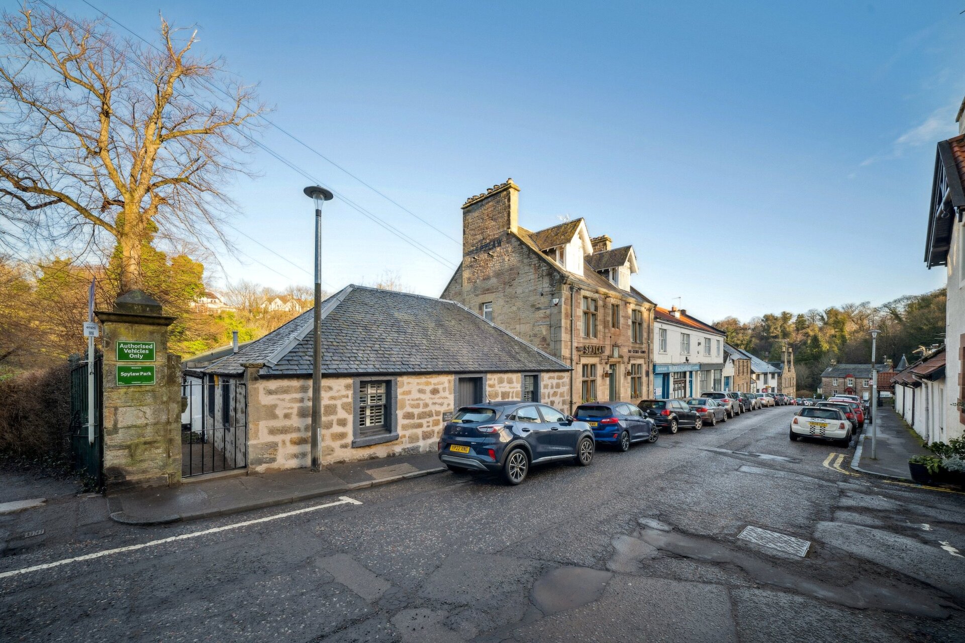 25A The Gatehouse, Spylaw Street, Edinburgh, EH13 0JT - Picture #2